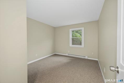 6 Irving Place Danbury CT 06810