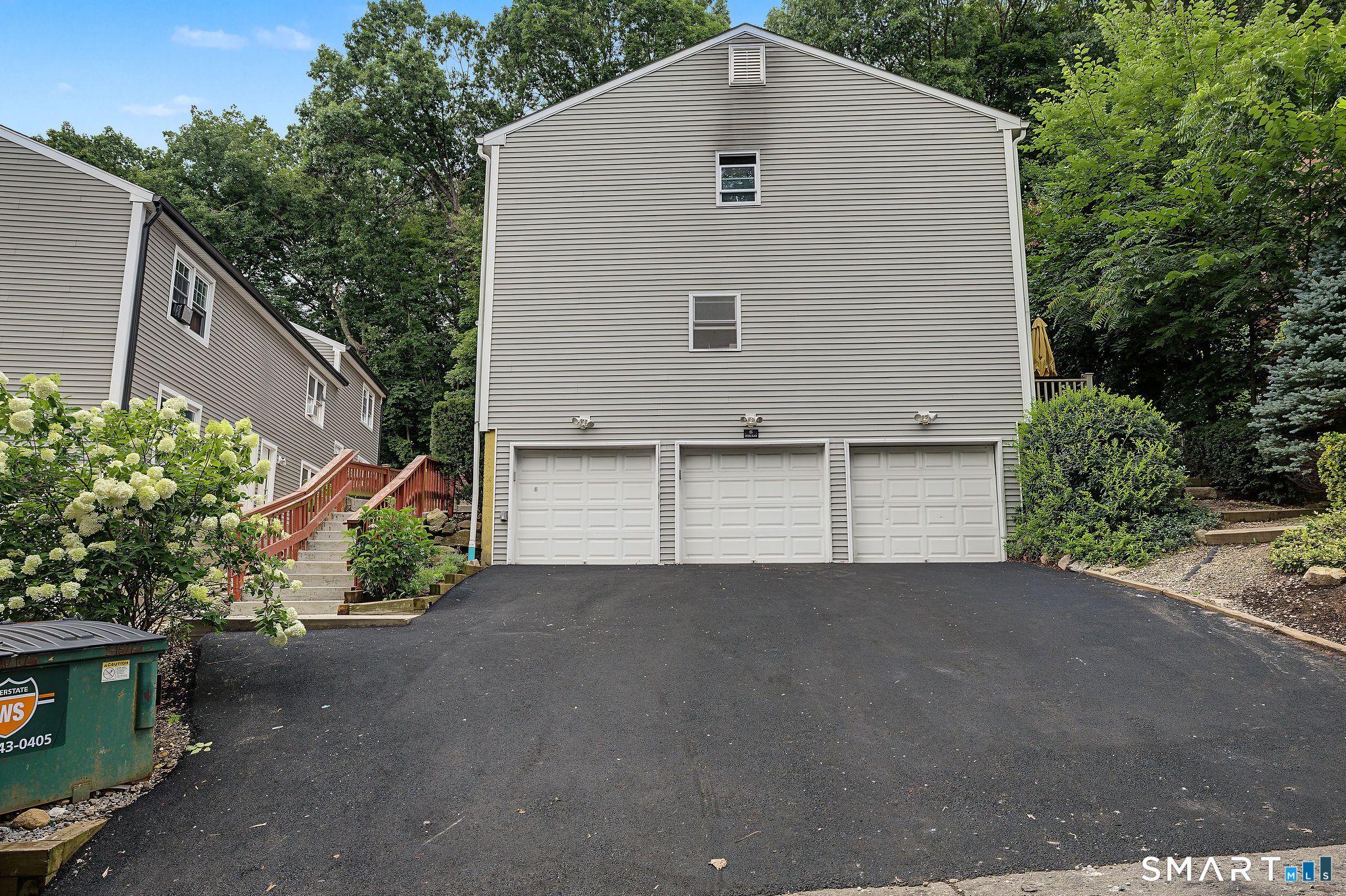 6 Irving Place Danbury CT 06810
