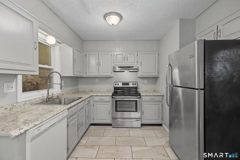 6 Irving Place Danbury CT 06810