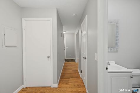 6 Irving Place Danbury CT 06810