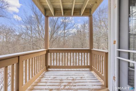 32 Crows Nest Lane Danbury CT 06810