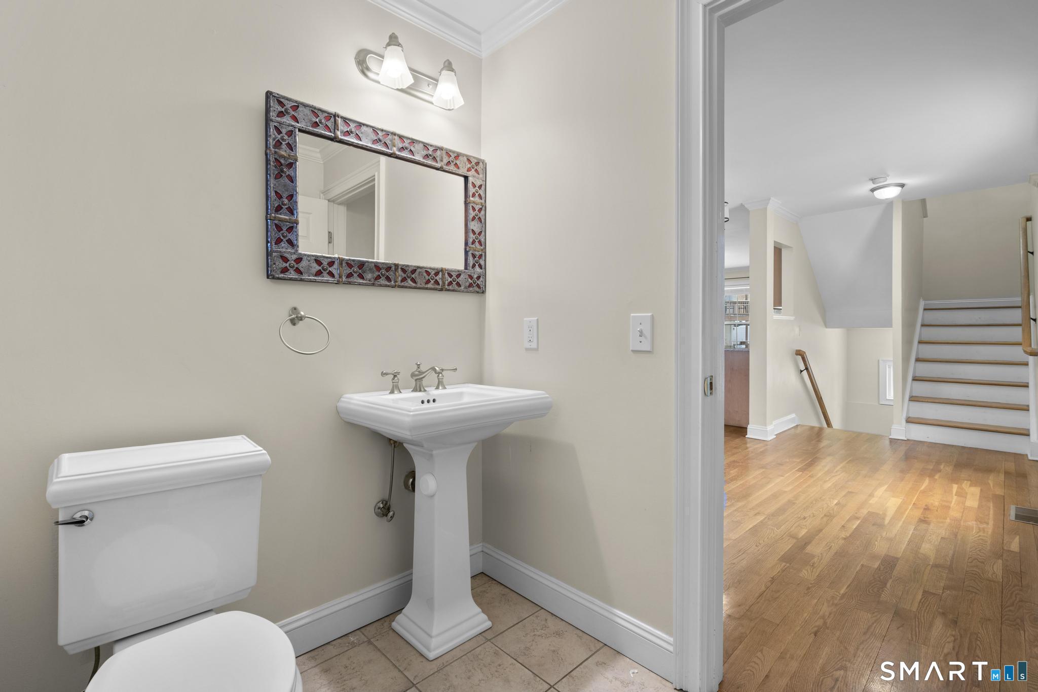 32 Crows Nest Lane Danbury CT 06810