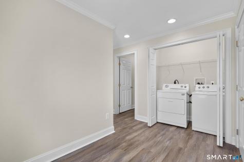 32 Crows Nest Lane Danbury CT 06810