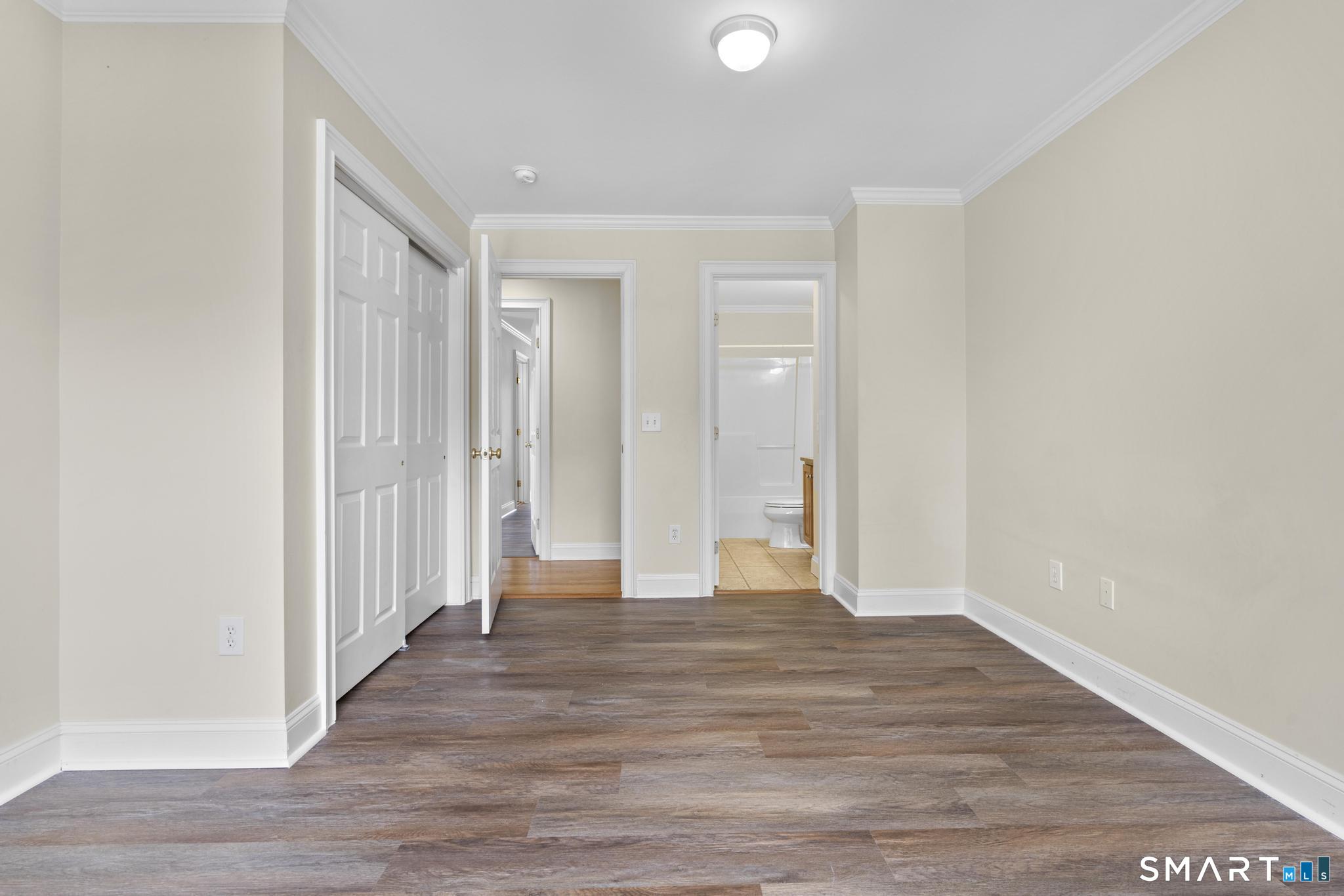 32 Crows Nest Lane Danbury CT 06810