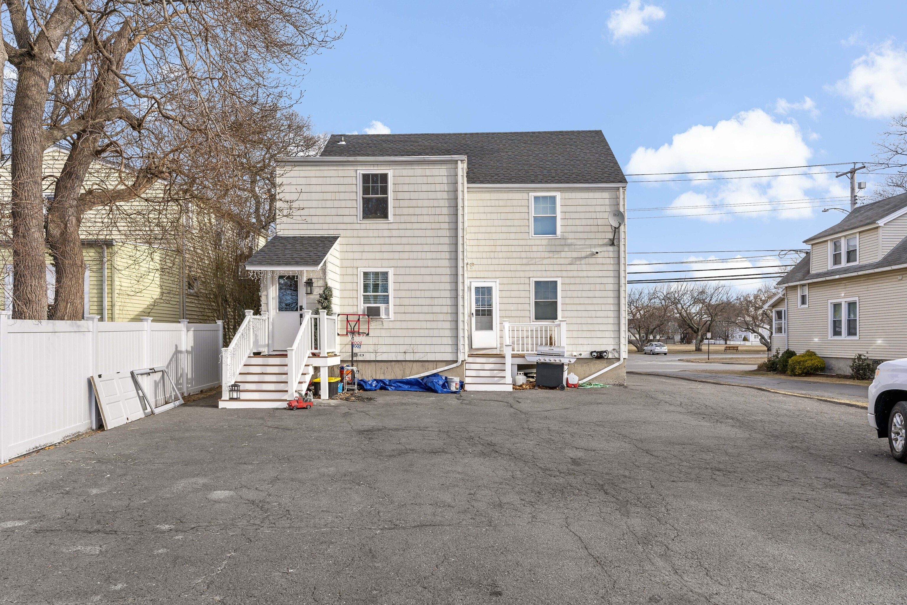 788 Reef Road Fairfield CT 06824