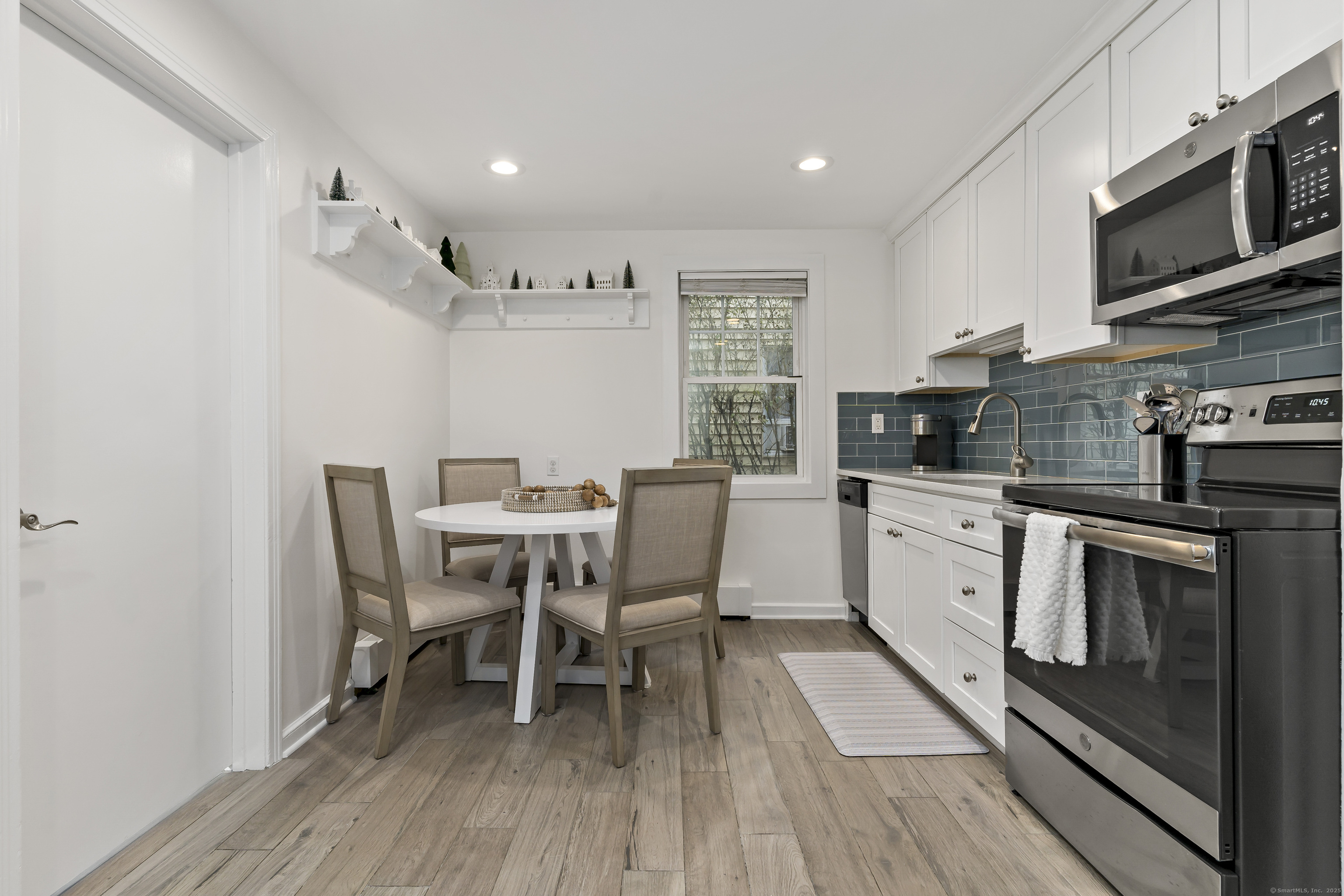 788 Reef Road Fairfield CT 06824