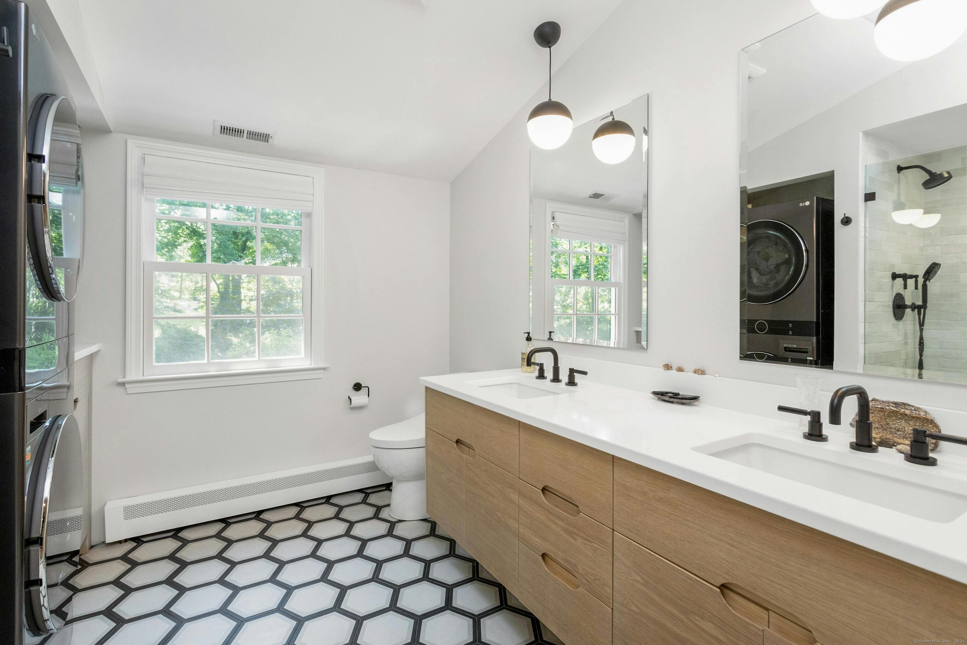 21 Roxbury Lane Wilton CT 06897
