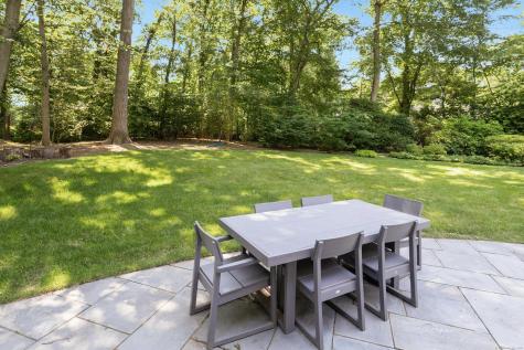 21 Roxbury Lane Wilton CT 06897