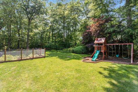 21 Roxbury Lane Wilton CT 06897