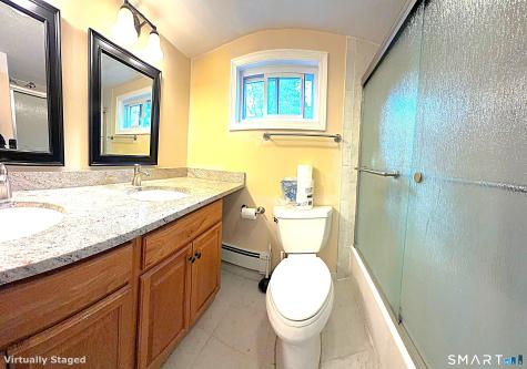 25 Railroad Avenue Farmington CT 06085