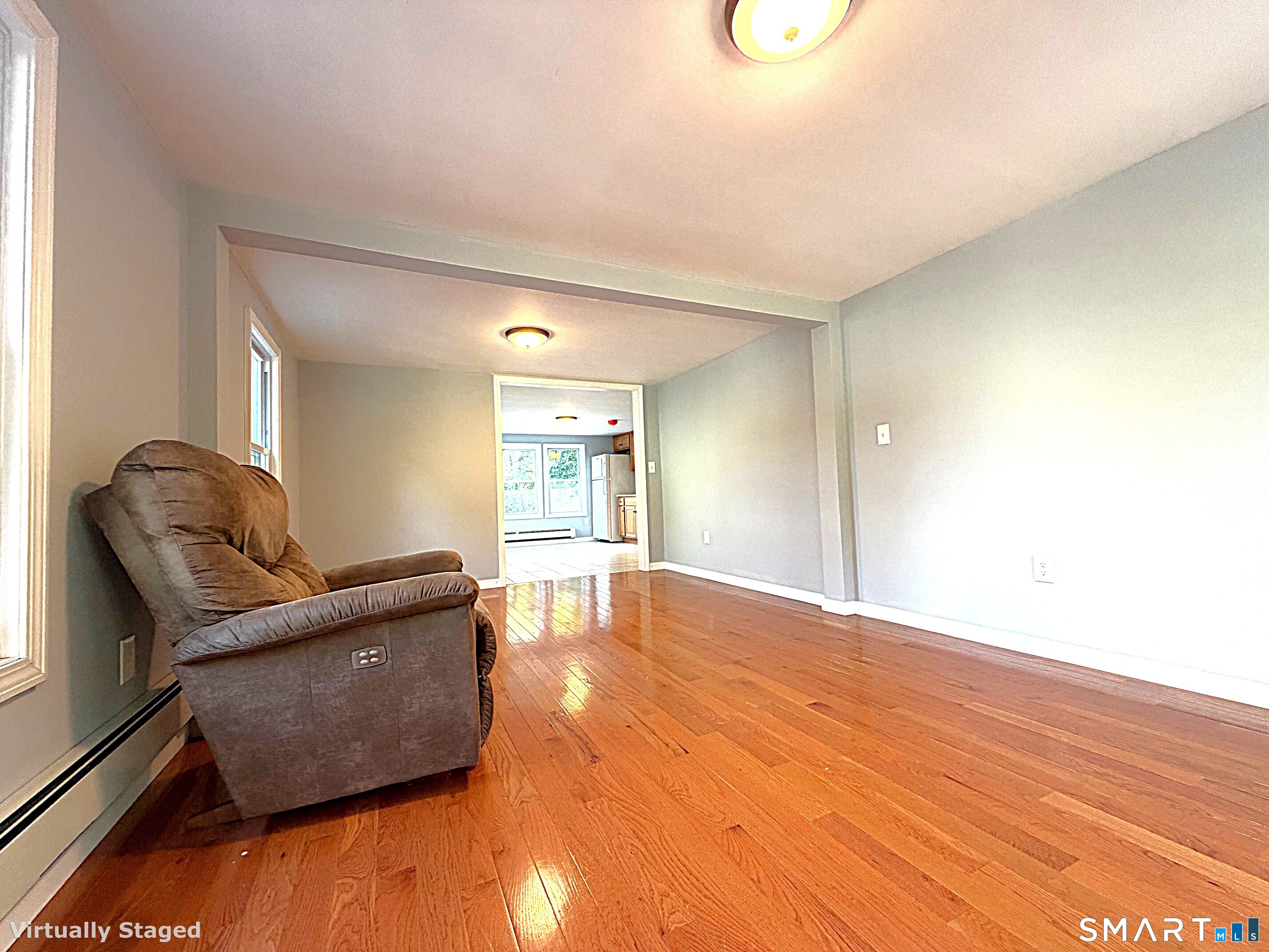 25 Railroad Avenue Farmington CT 06085