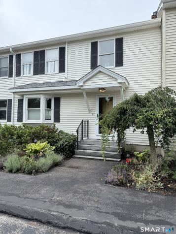 4 Castle Meadow Drive Stonington CT 06379