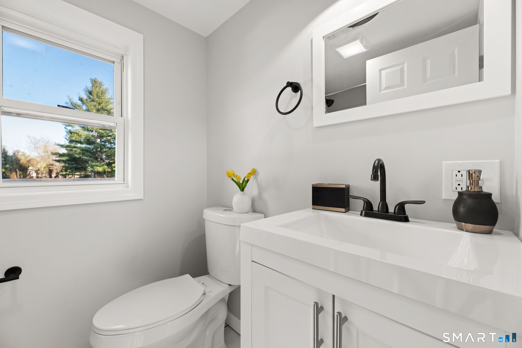 28 Bell Pond Drive Wethersfield CT 06109