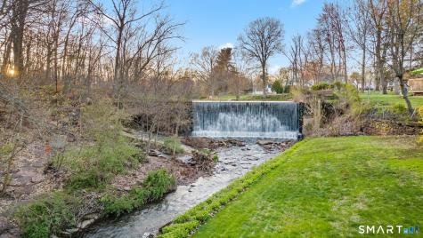 28 Bell Pond Drive Wethersfield CT 06109