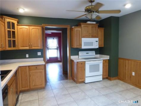 28 Frederick Street Naugatuck CT 06770