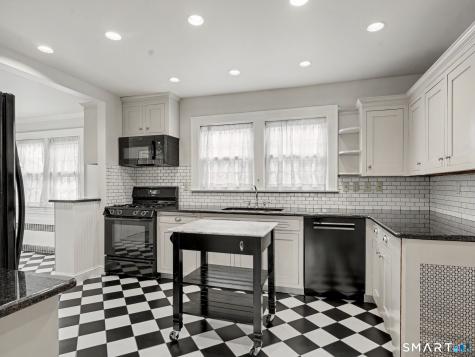 14 Roosevelt Street Norwalk CT 06851
