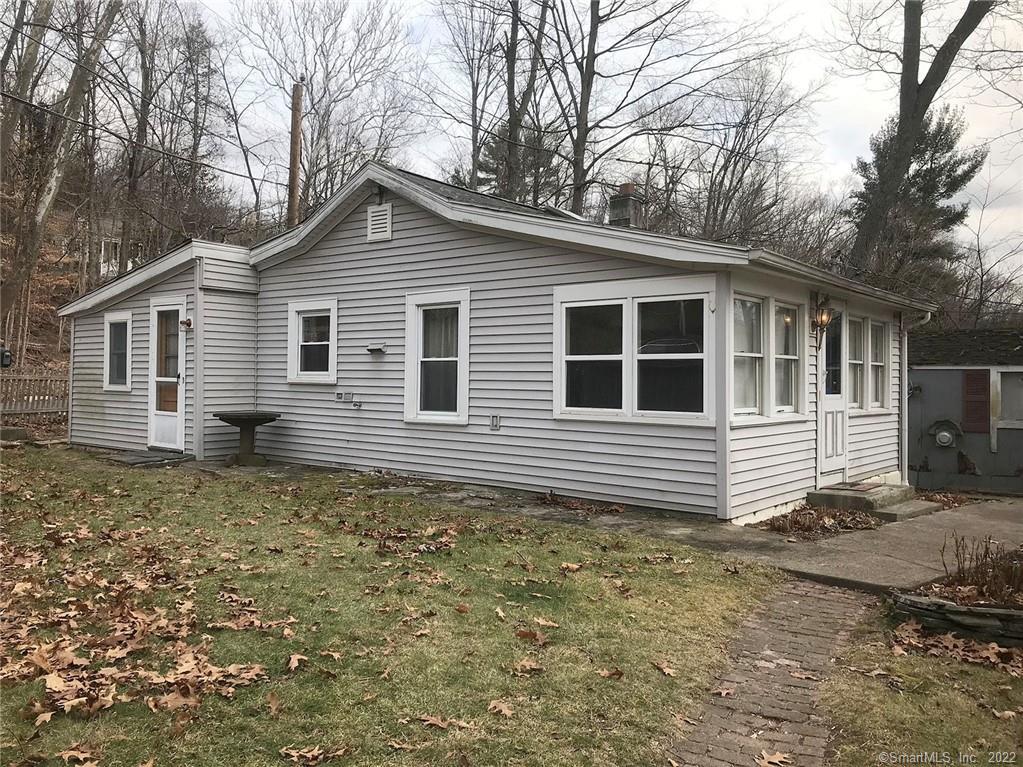 987 Lakeside Road Southbury CT 06488