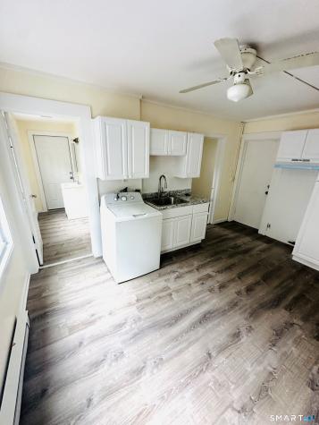 6 East Walnut Street Stamford CT 06902