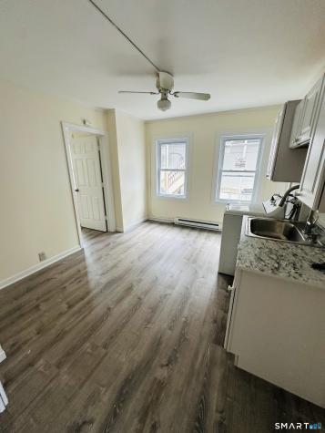 6 East Walnut Street Stamford CT 06902