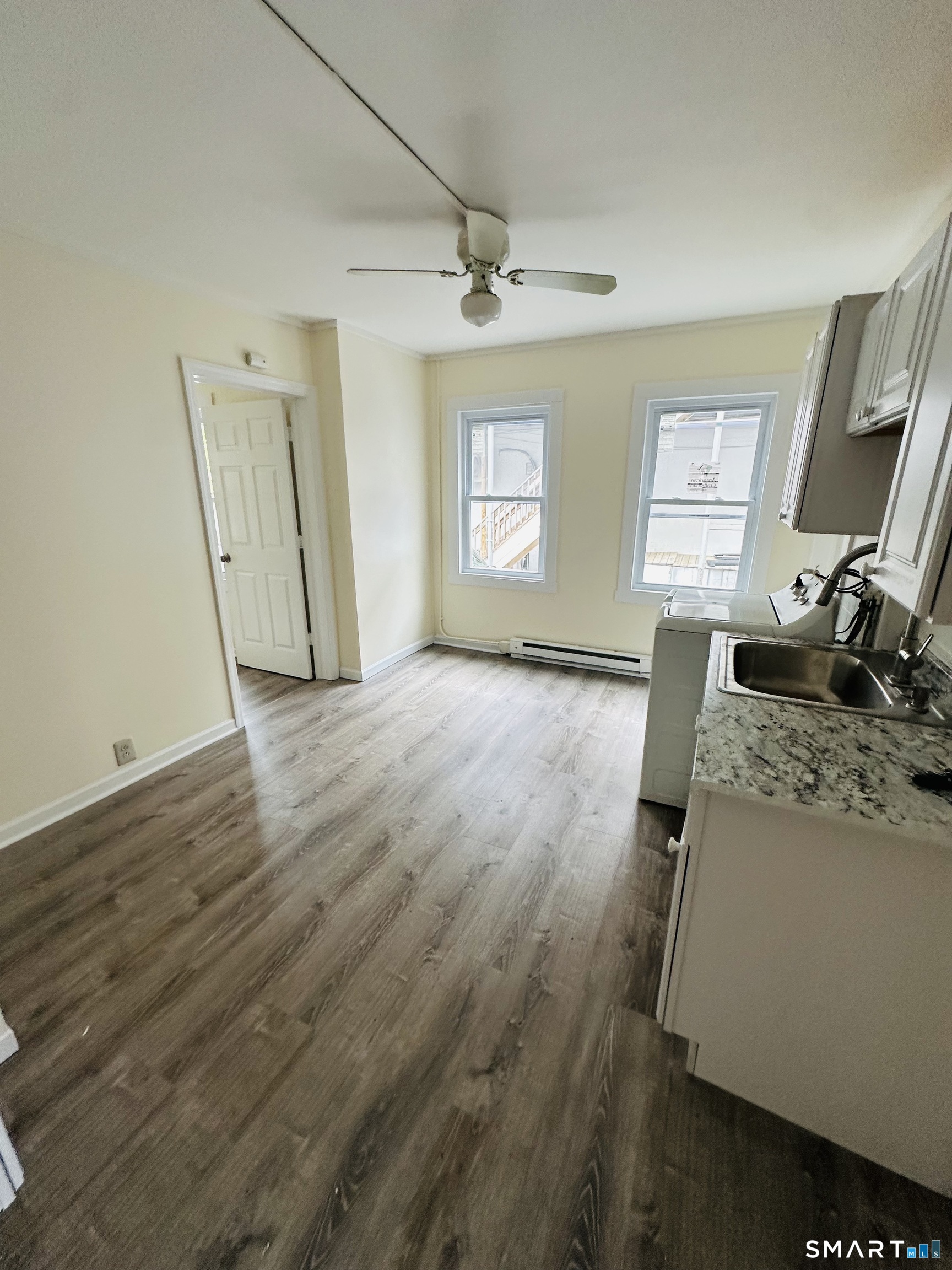 6 East Walnut Street Stamford CT 06902
