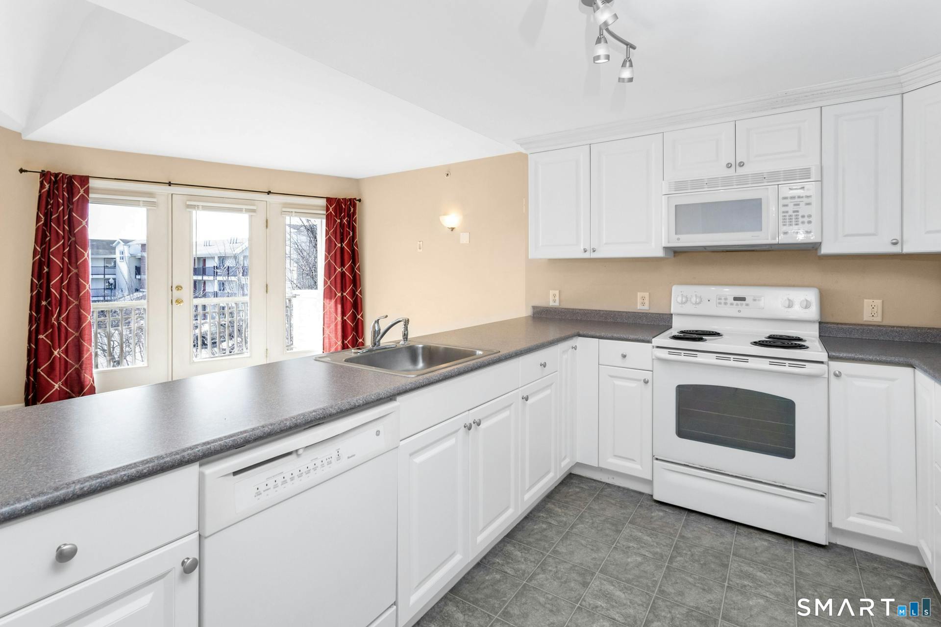 3250 Fairfield Avenue Bridgeport CT 06605