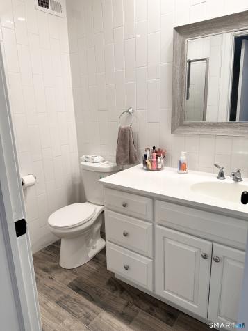 5 Bishop Road West Hartford CT 06119