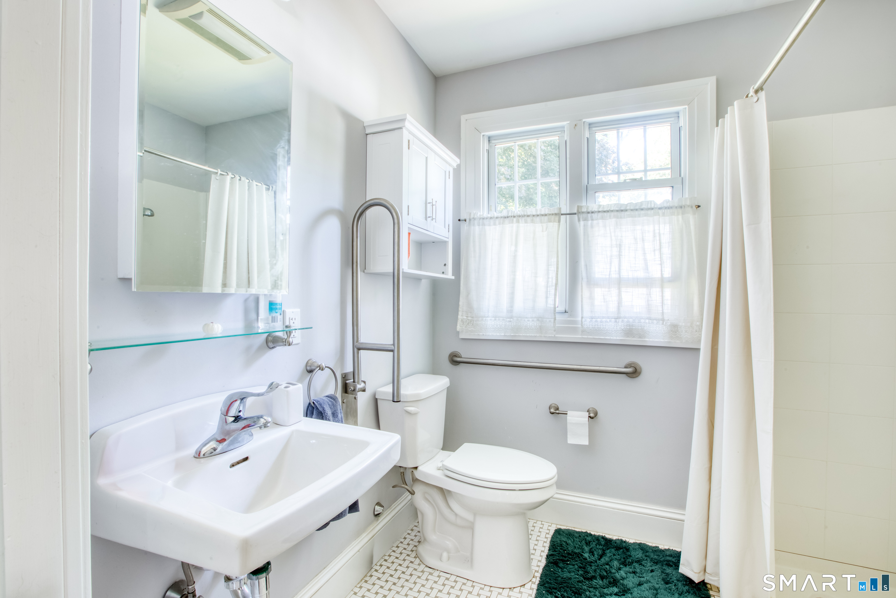 42 Thompson Street Hamden CT 06518