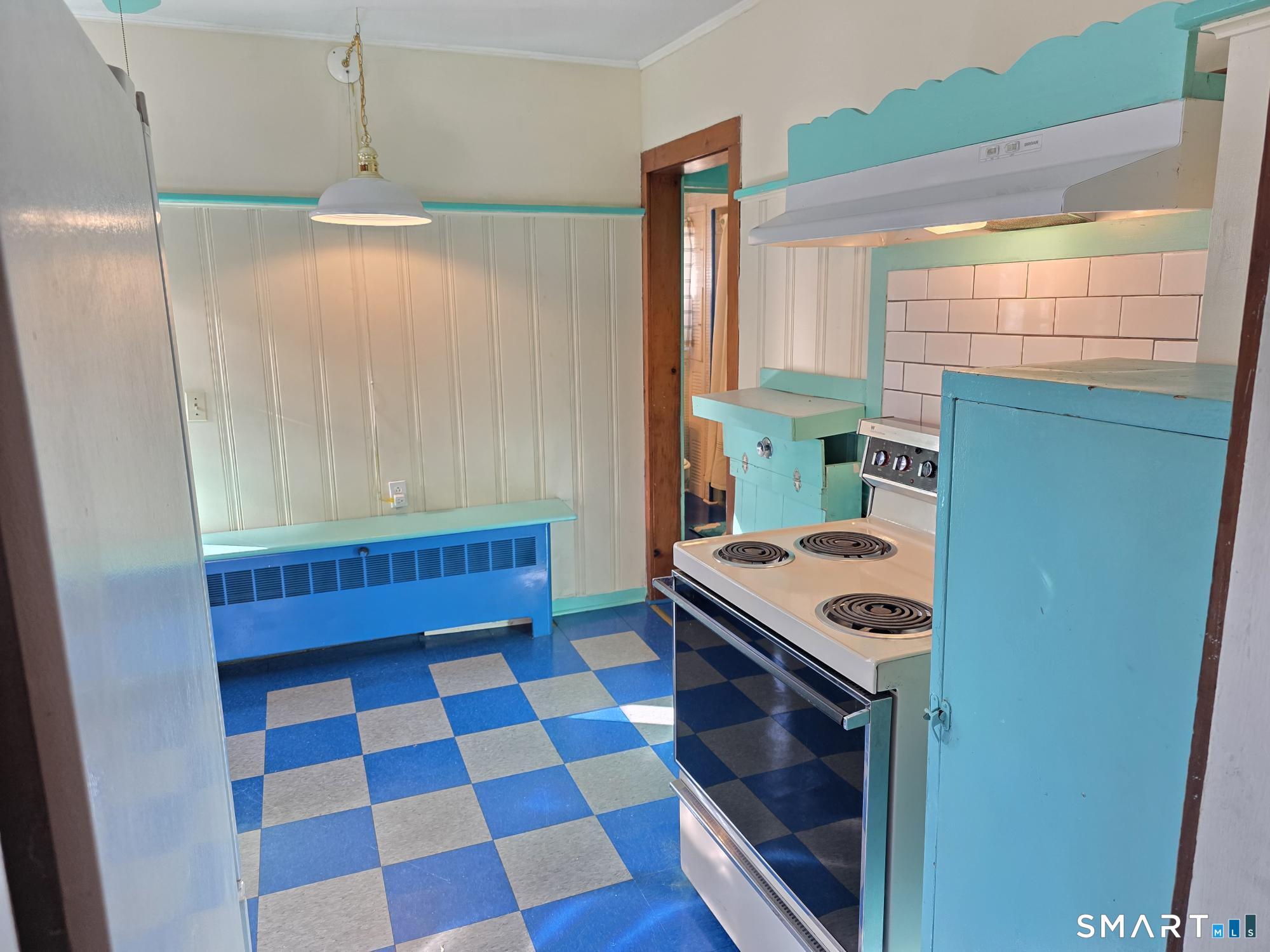 22 Stillman Avenue Stonington CT 06379