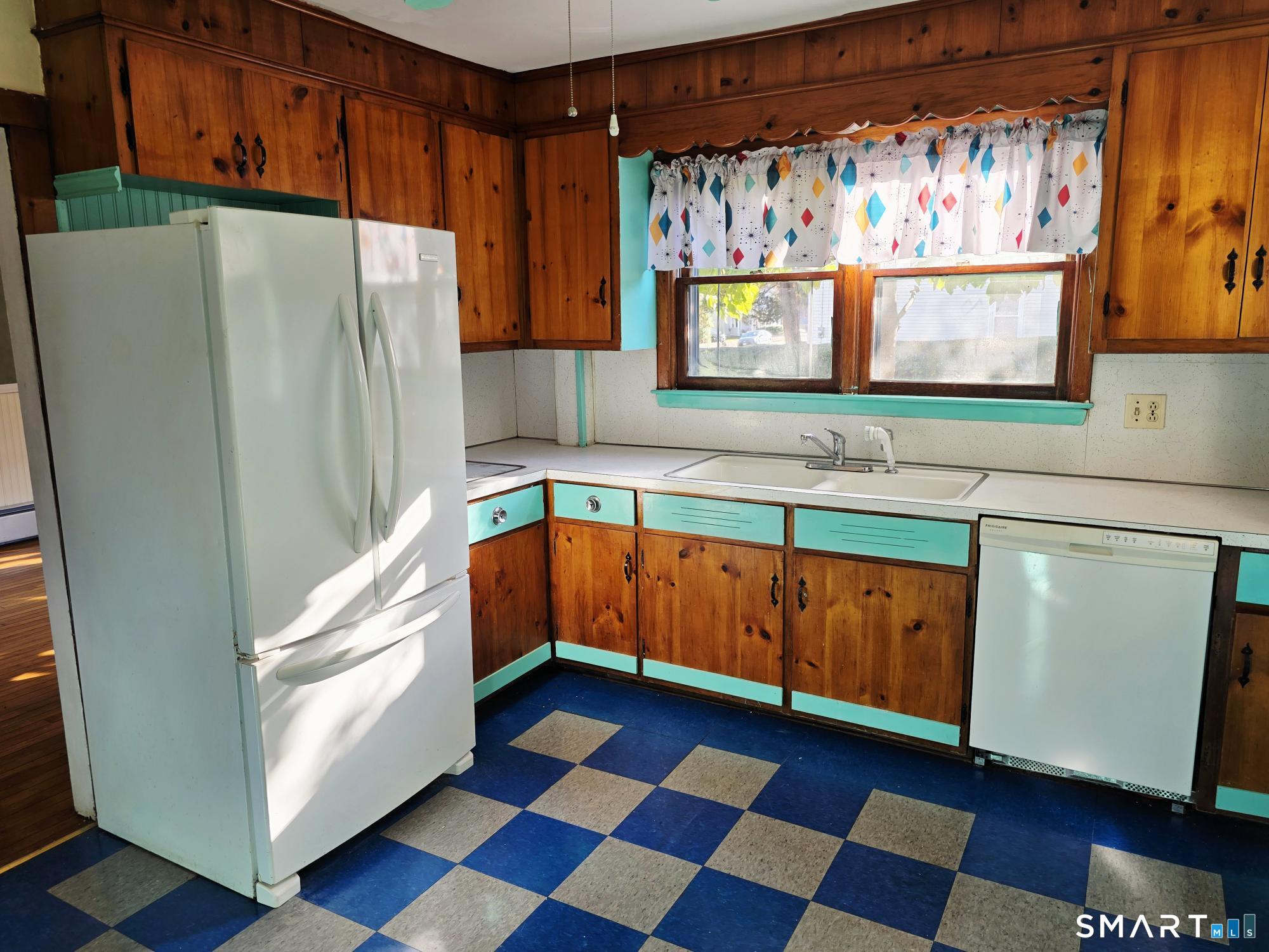 22 Stillman Avenue Stonington CT 06379