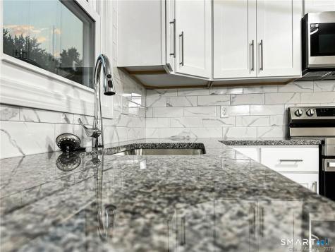 7 Palmer Circle Cromwell CT 06416