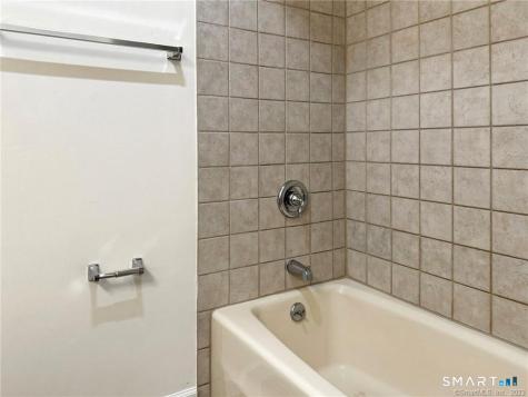 7 Palmer Circle Cromwell CT 06416