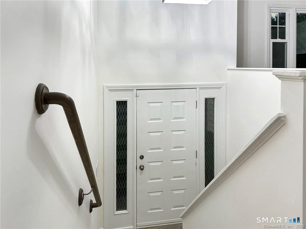 7 Palmer Circle Cromwell CT 06416
