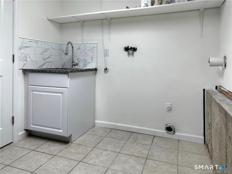 7 Palmer Circle Cromwell CT 06416