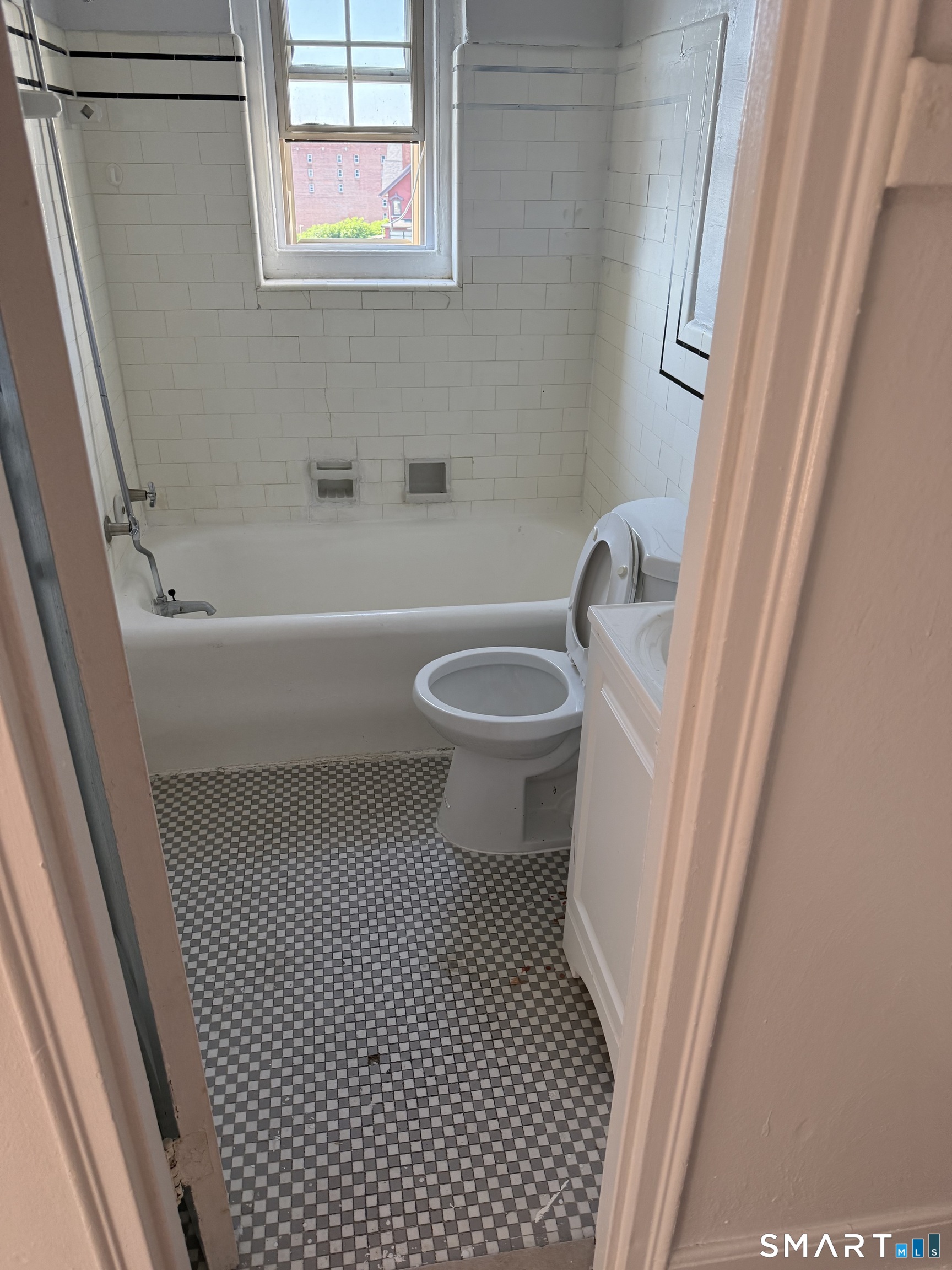 144 Grove Street Waterbury CT 06710