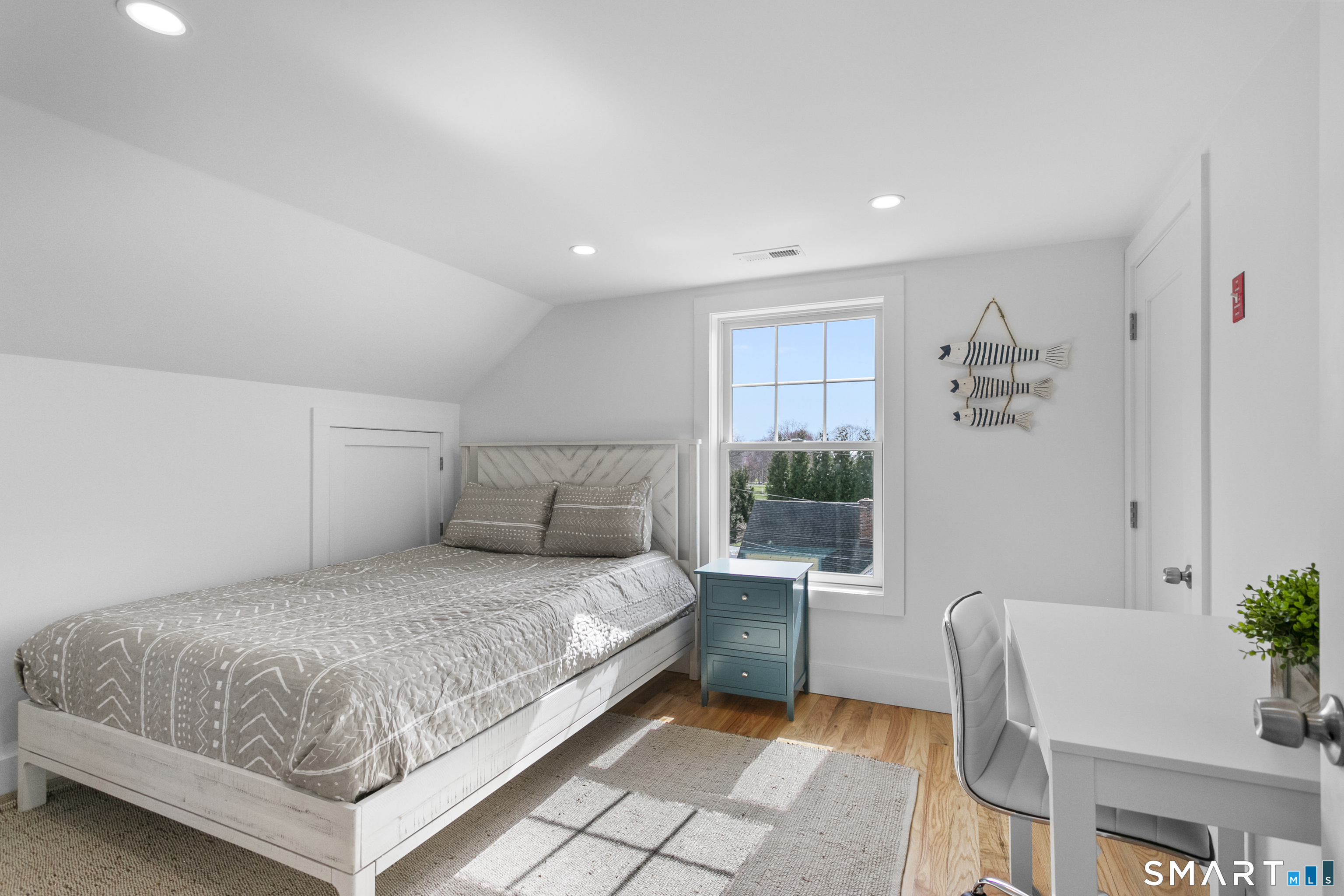 12 Sandy Way Fairfield CT 06824
