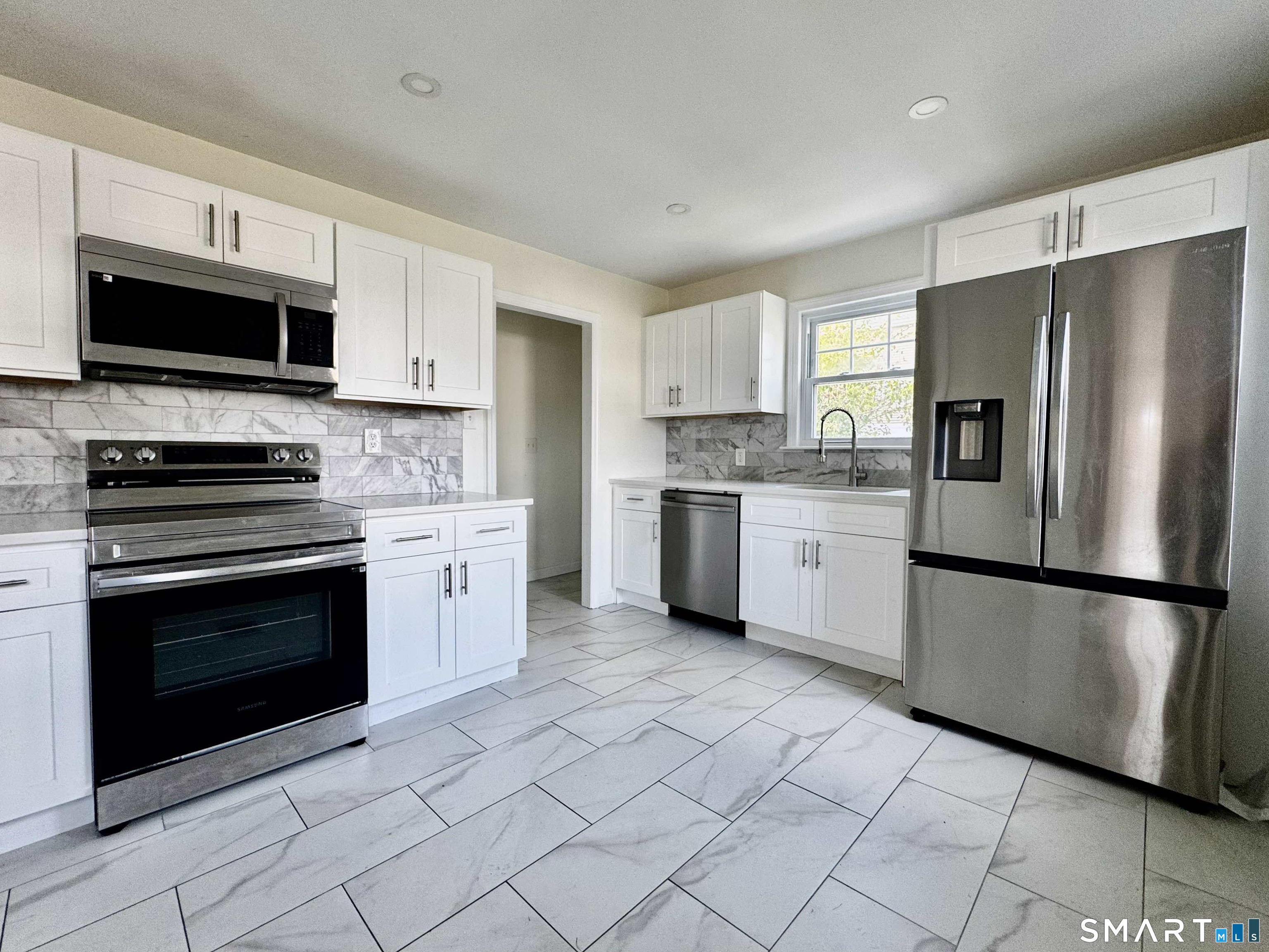 11 Colony Street Stratford CT 06615