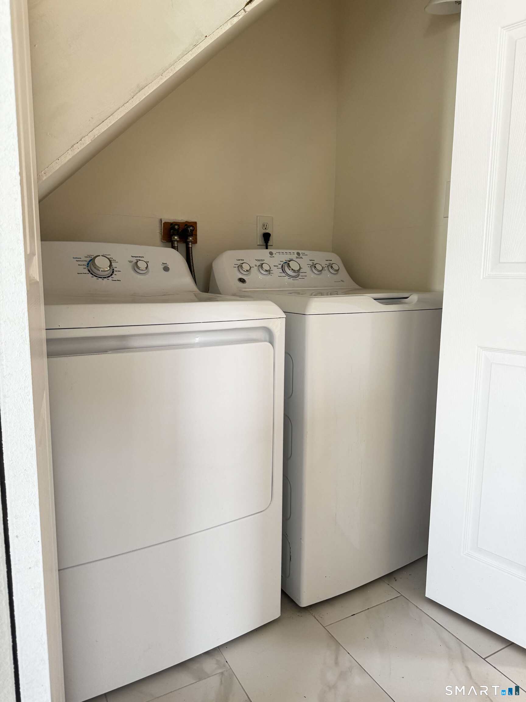 11 Colony Street Stratford CT 06615