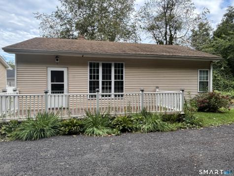 175 Roosevelt Drive Seymour CT 06483