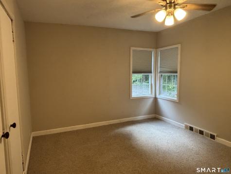 175 Roosevelt Drive Seymour CT 06483