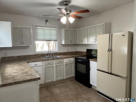 175 Roosevelt Drive Seymour CT 06483