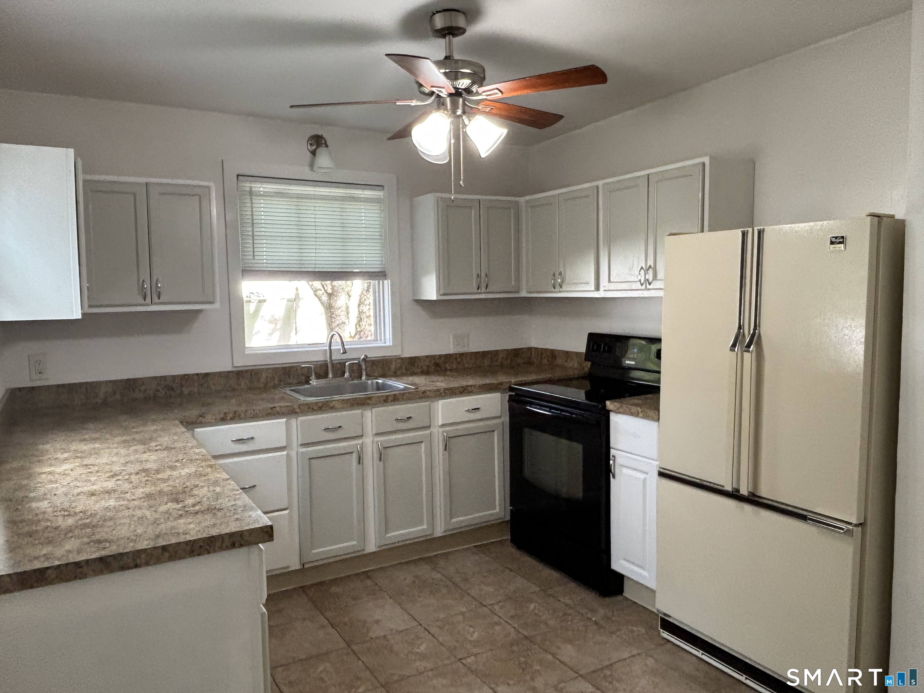 175 Roosevelt Drive Seymour CT 06483