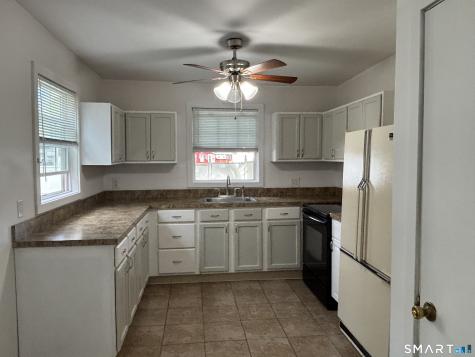 175 Roosevelt Drive Seymour CT 06483