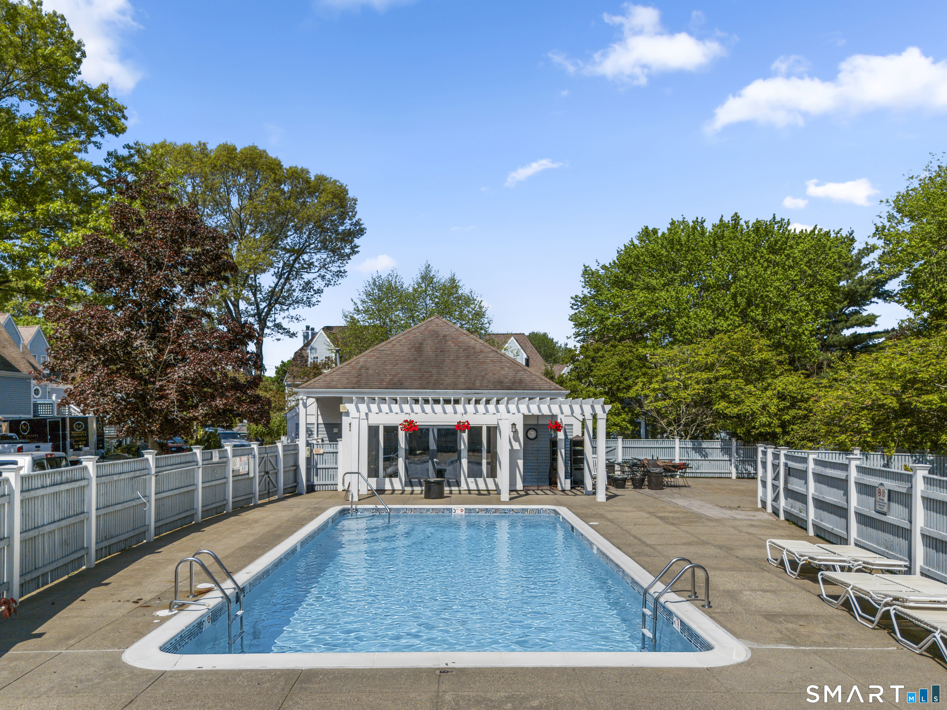 2124 Old Pond Lane Norwich CT 06360