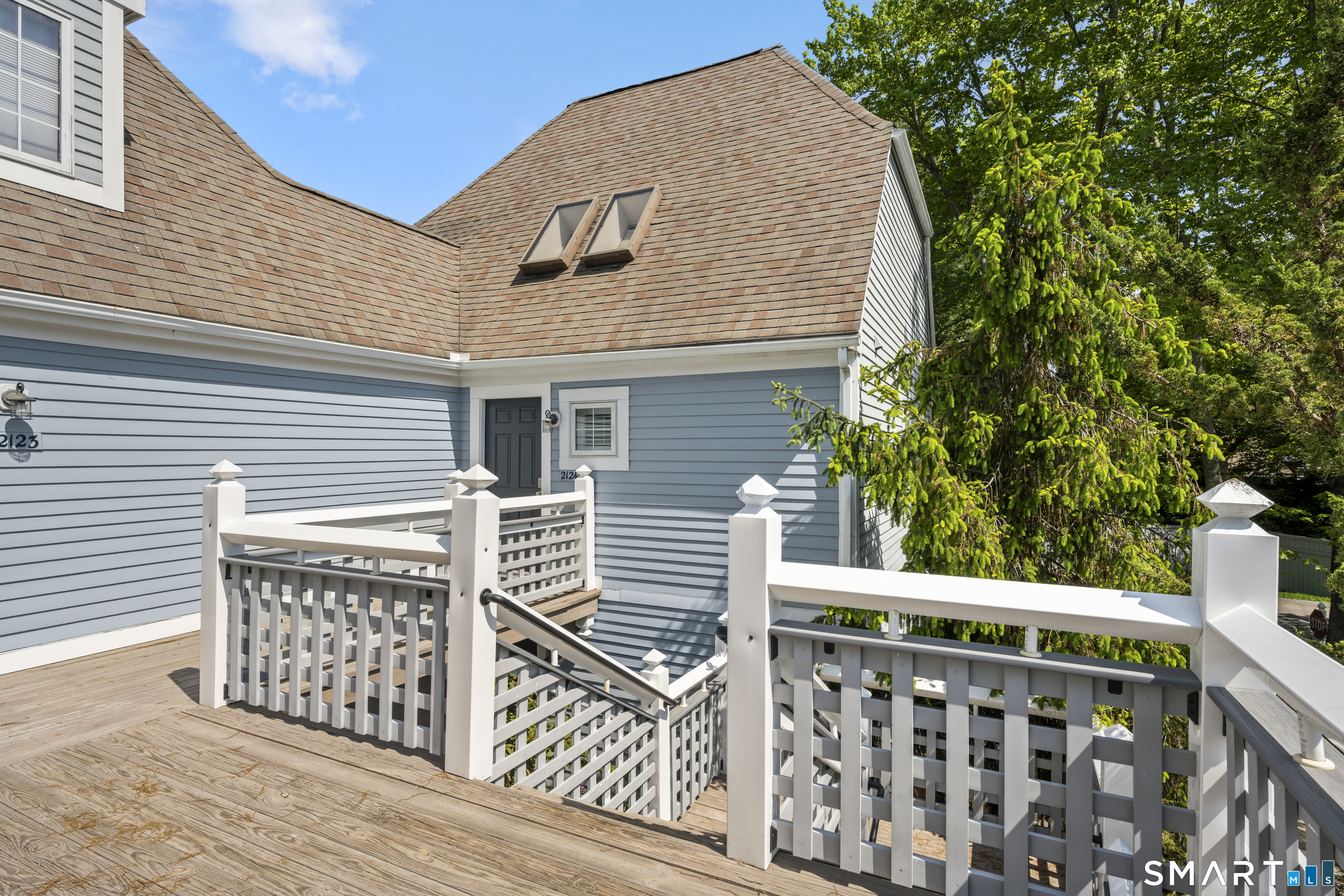2124 Old Pond Lane Norwich CT 06360