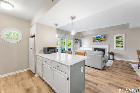 2124 Old Pond Lane Norwich CT 06360