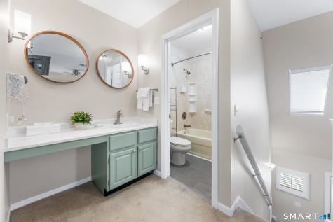 2124 Old Pond Lane Norwich CT 06360
