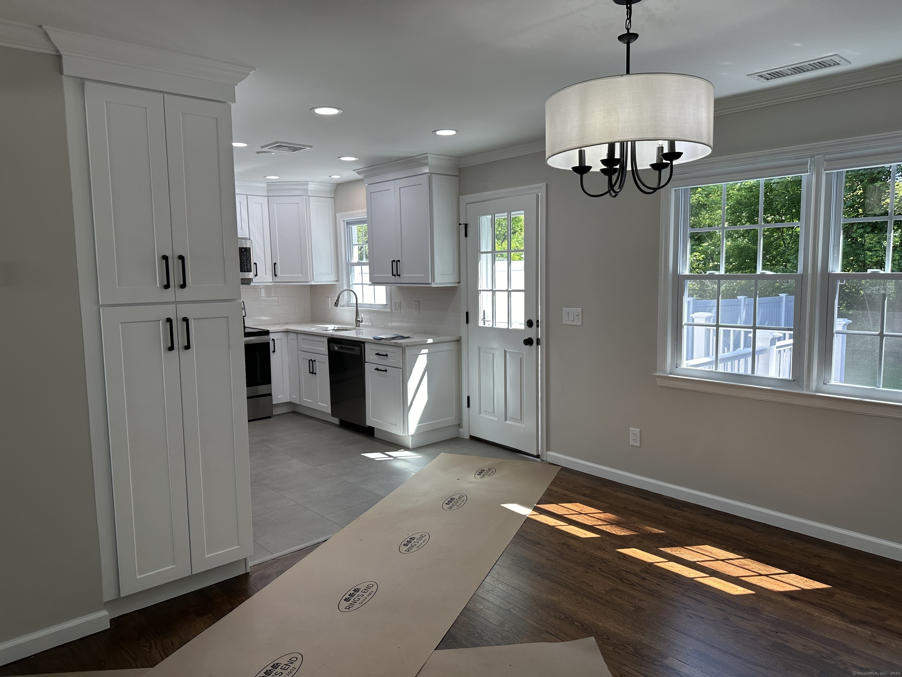 140 Millport Avenue New Canaan CT 06840