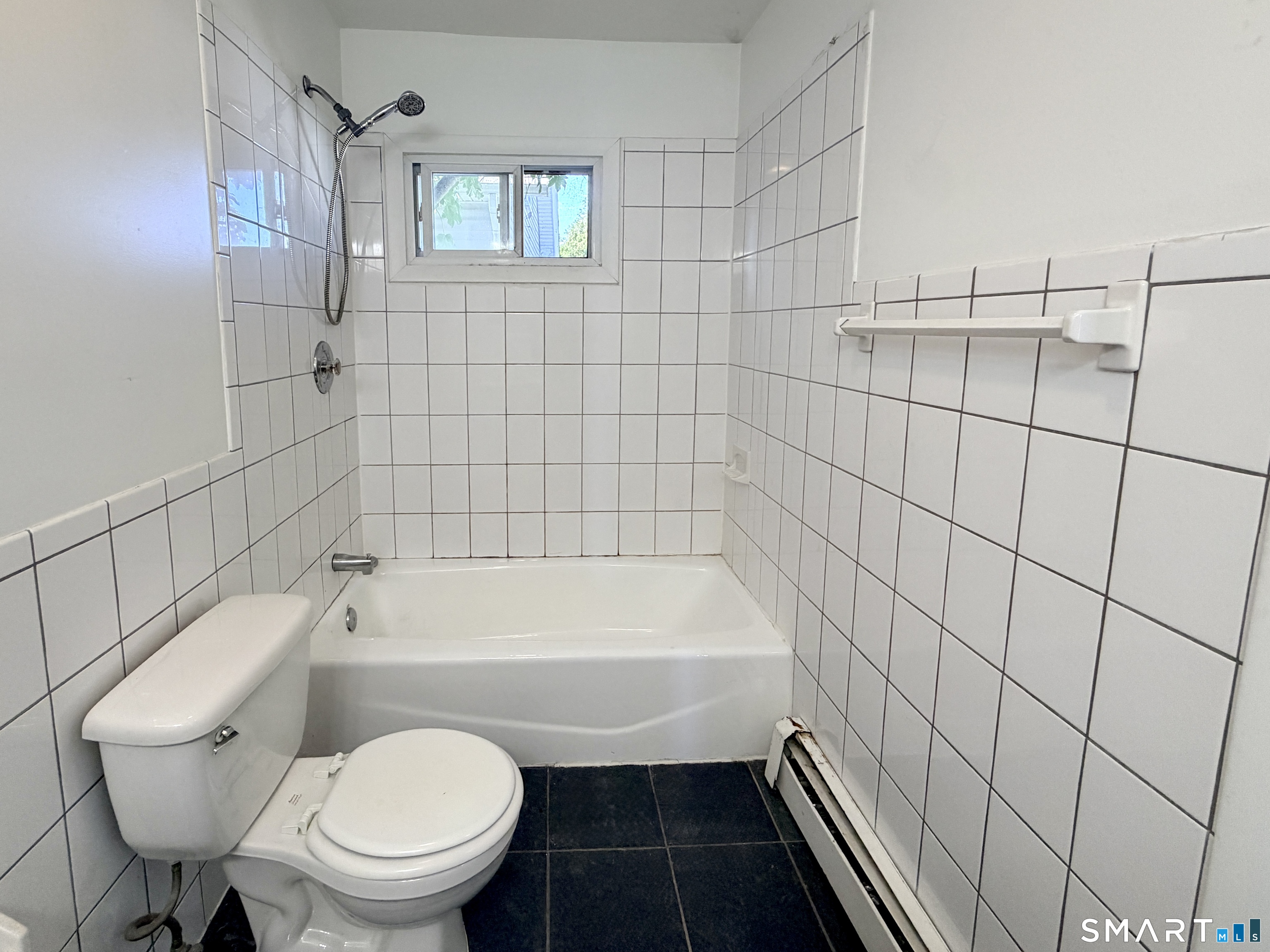 13 Jefferson Avenue New London CT 06320