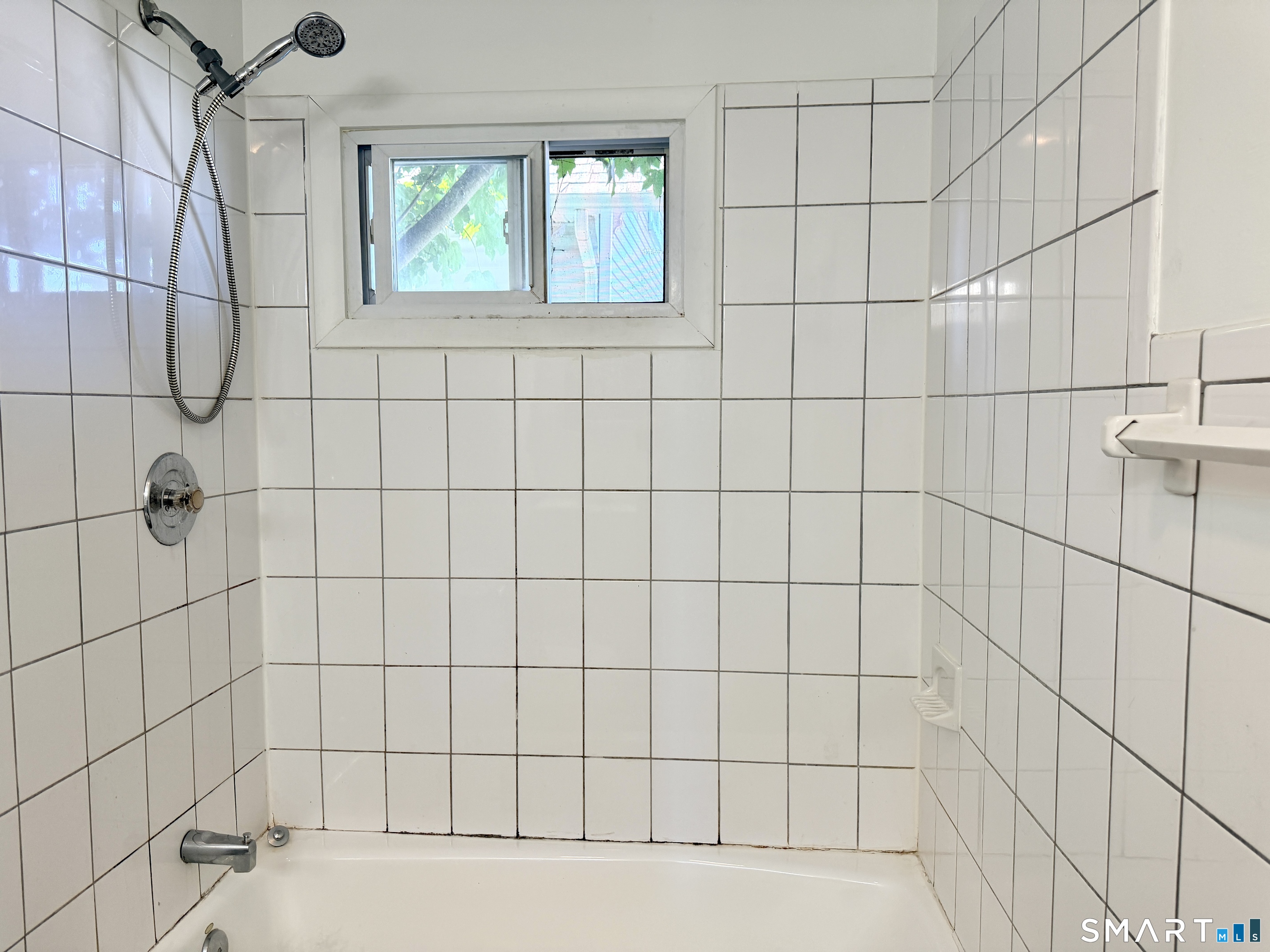 13 Jefferson Avenue New London CT 06320