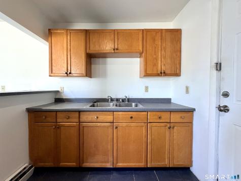13 Jefferson Avenue New London CT 06320